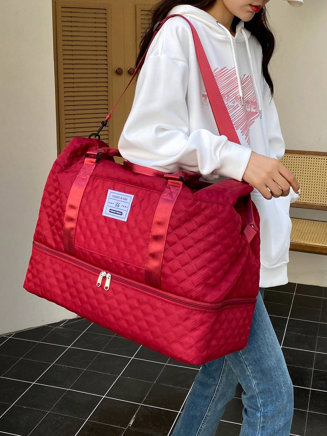2PCS Large Capacity Travel Duffel Bag, Wet and Dry Separation Fitness Bag, Weekend Overnight Shoulder Bag, Hospital Necessary Mommy Bag, Travel Bag, Holiday Bag, Weekend Bag, Overnight Bag, with a Pull Bar Bag, with Shoe Storage, Boarding Bag, Cosmetics Storage Bag for Suitcase Gym Bag Duffle Bag for Luggage Carry on Bag College Bag Luggage Bags Weekender Bag Hospital Bag Winter
